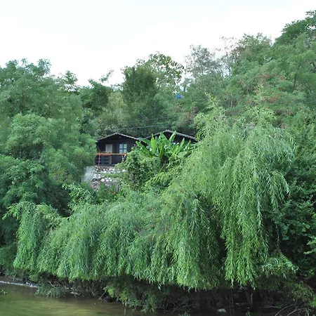 Bungalow- Casute Holiday home