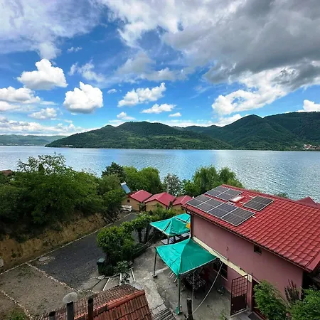 Bungalow- Casute Holiday home *